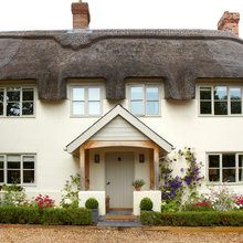 British Houzz: A Surprisingly Young Cottage With 18th-Century Charm