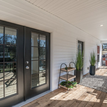 Beautiful Reversed Build in Glendale, MO