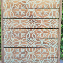 Verazzano Grape Tray - Artwork