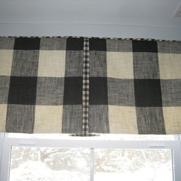 Box Pleat Valaces