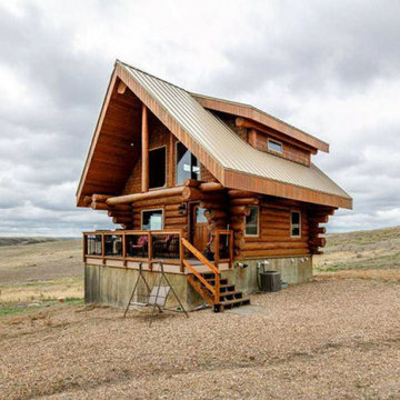 Bindloss Log Home & Getaway Cabin