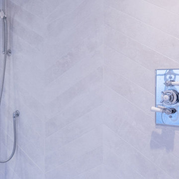 Contemporary Wet Room & Feature Bath