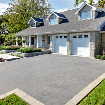Contemporary Driveway