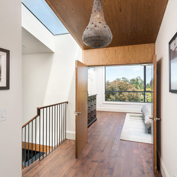 Upper Noe House