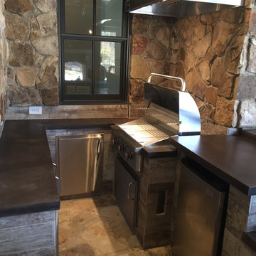 Rea Rd. Outdoor Kitchen