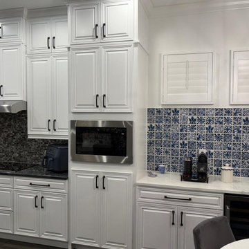 Elevated to the Ceiling: A Kitchen That Maximizes Every Inch