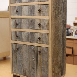Dressers - Dressers