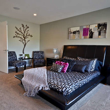 Entity Showhome in College woods