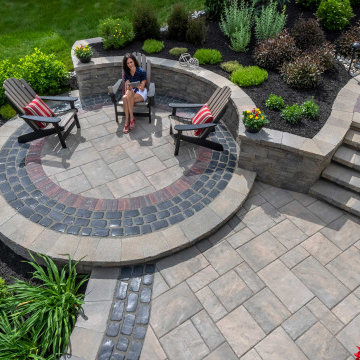 Cozy Circular Seating Area