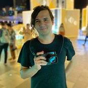 Tolga Akmen's photo