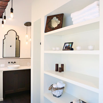 Bath Crashers - Episode "Mediterranean Mood"