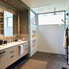 Hallway Bathrom