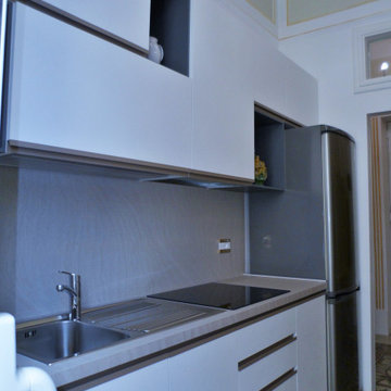 A old flat wiht two rooms reorganized.