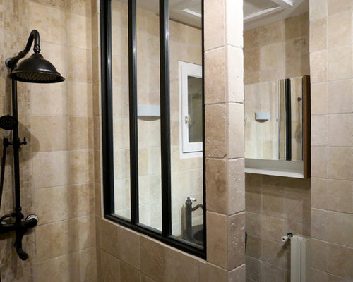 Salle d'eau de luxe avec un sol en travertin : photos et idées ... Salle de bain sol pierre rustique
