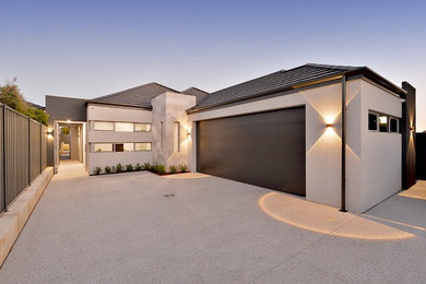 Inspiration for a modern home design in Perth.