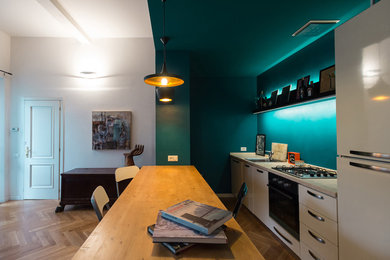 Ispirazione per una cucina design