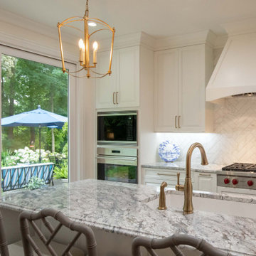 A Flip Flop Delight From Dreary to Bright: Kitchen and Dining Room Swap