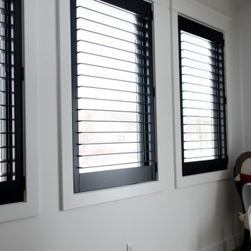 Sophisticated & Modern: A seamless blend of classic & contemporary elements.