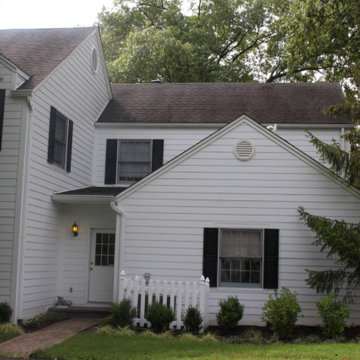 White LP Siding | Ladue, MO 63124