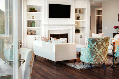 Example of a living room design in Other