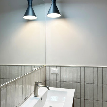 CASA ELENA. Bagno piccolo.