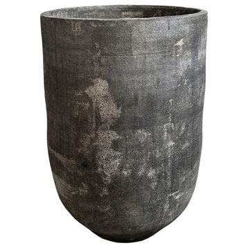 Aria Black Earth Ware Pot