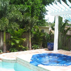 South Florida Landscaping - Tropical - Landscape - Miami - by Bamboo