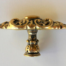 Kings Road Collection of Hardware - Cabinet And Drawer Knobs