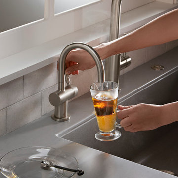 InSinkErator Indulge Modern Hot/Cool Faucet (FHC3300)