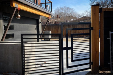 Example of a minimalist exterior home design in Boise