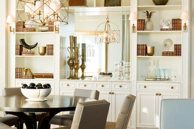 Example of a classic dining room design in Toronto
