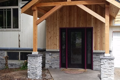 Arts and crafts porch idea in Portland