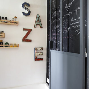 Rénovation épurée pour cet appartement sur l'île de la Jatte