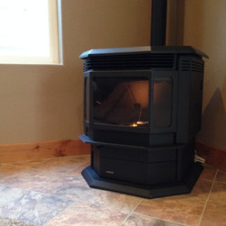 Quadra-Fire Classic Bay 1200 Pellet Stove - Freestanding Stoves