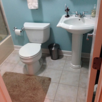 Chicago Condo Baths - BEFORE