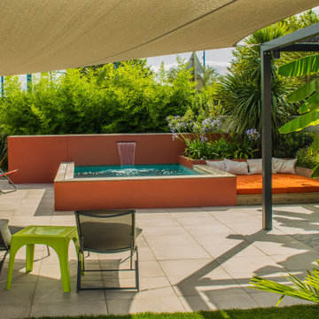 Création d'un jardin exotique avec micro piscine