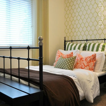 Stenciling a Guest Bedroom