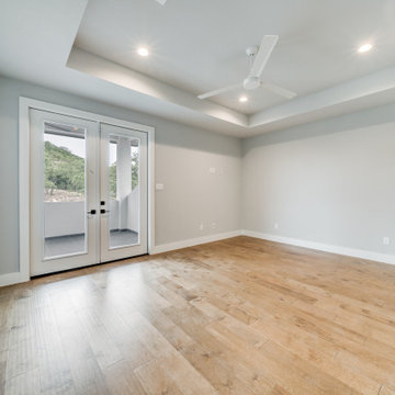 Modern: 4,950 ft², 4 BR/4 BA/2 ST
