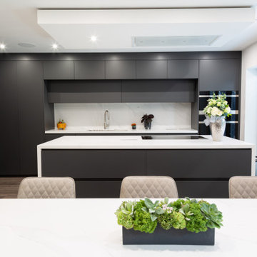 SHOWSTOPPING MINIMALIST CHIC KITCHEN | NEWHALL