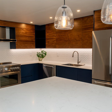 Contemporary Kitchen Remodel Done in a Two Tone Color