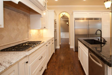 Kitchen - kitchen idea in Other