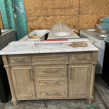 1545 Rockway Ave - Bathroom