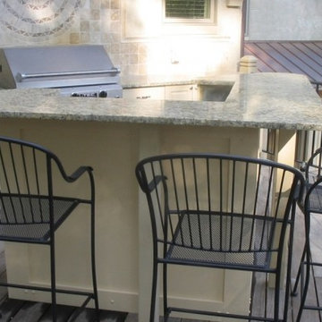 Outdoor Kitchen