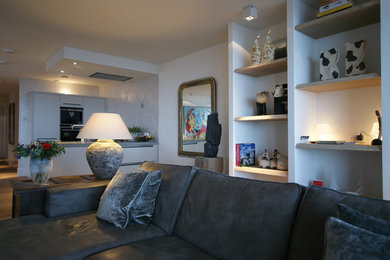 Inspiration for a contemporary home design remodel in Amsterdam