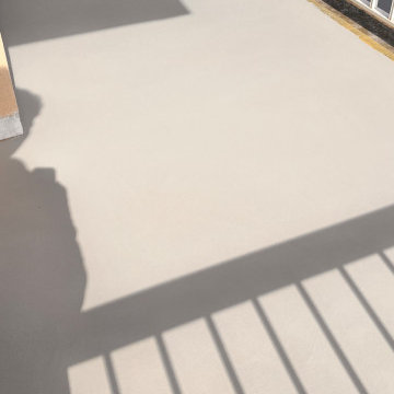 revestimiento de resina epoxy y microcemento sobre pavimento de gres