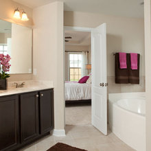 Guest bath 2nd floor