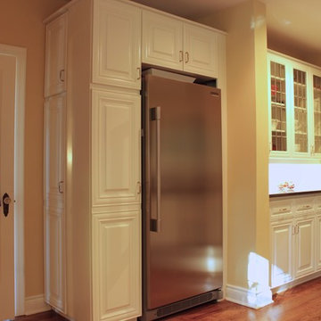 Modern Kitchen Refacing (Before & After)