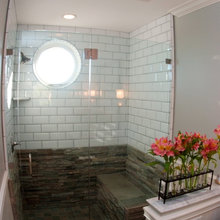 lee's bathroom