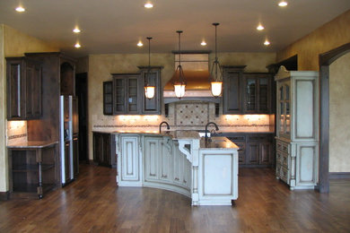 Example of a classic kitchen design in Other
