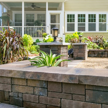 Belgard Outdoor Entertainment Space with Terrace Walls and Columns – Charleston,